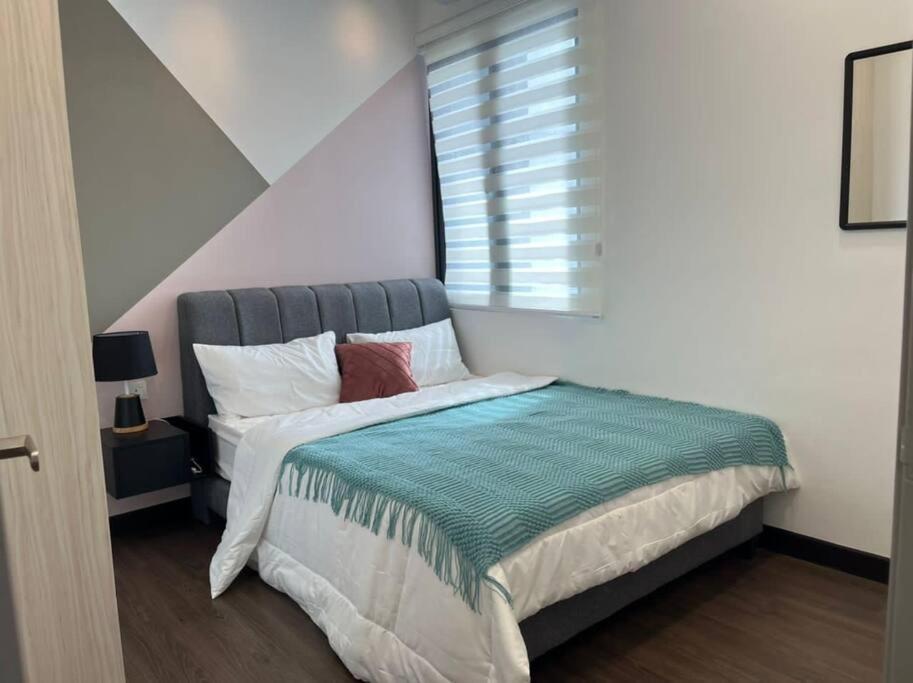 Attractive 3 Bedroom Condo With Pool-D Raudhah Homestay Kajang Eksteriør billede