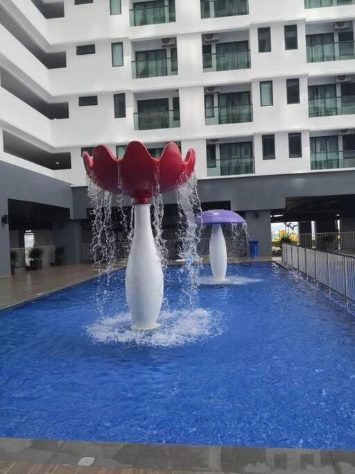Attractive 3 Bedroom Condo With Pool-D Raudhah Homestay Kajang Eksteriør billede