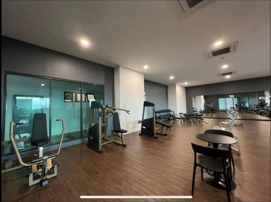 Attractive 3 Bedroom Condo With Pool-D Raudhah Homestay Kajang Eksteriør billede