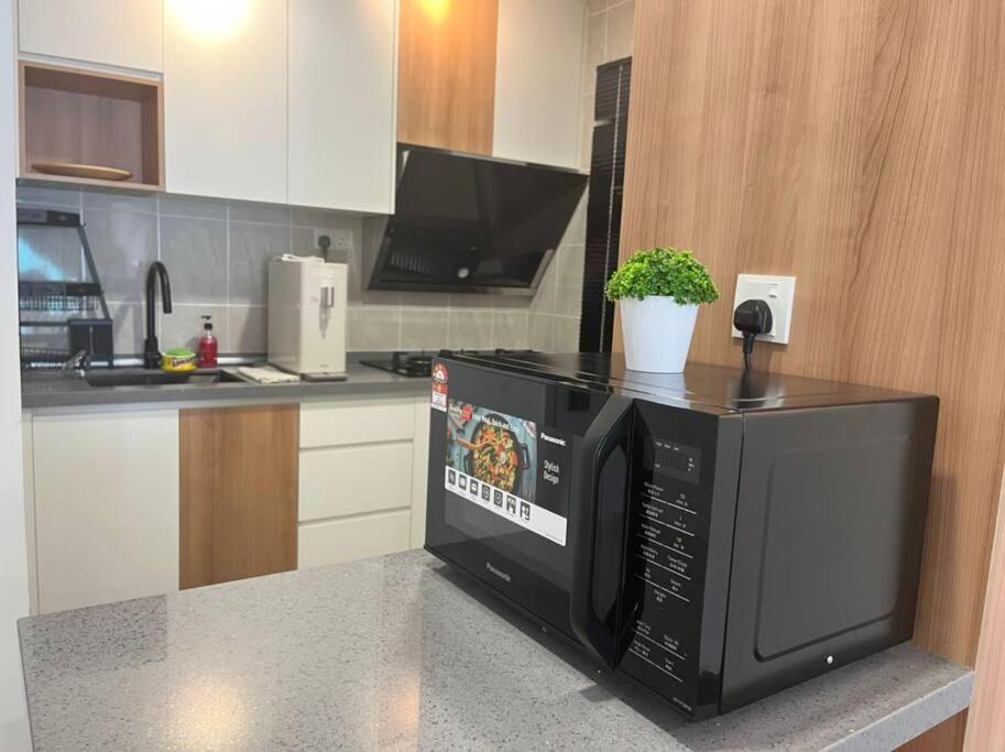 Attractive 3 Bedroom Condo With Pool-D Raudhah Homestay Kajang Eksteriør billede